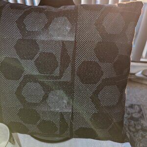 New linen abstract motif black with an unusual pattern, 18x18